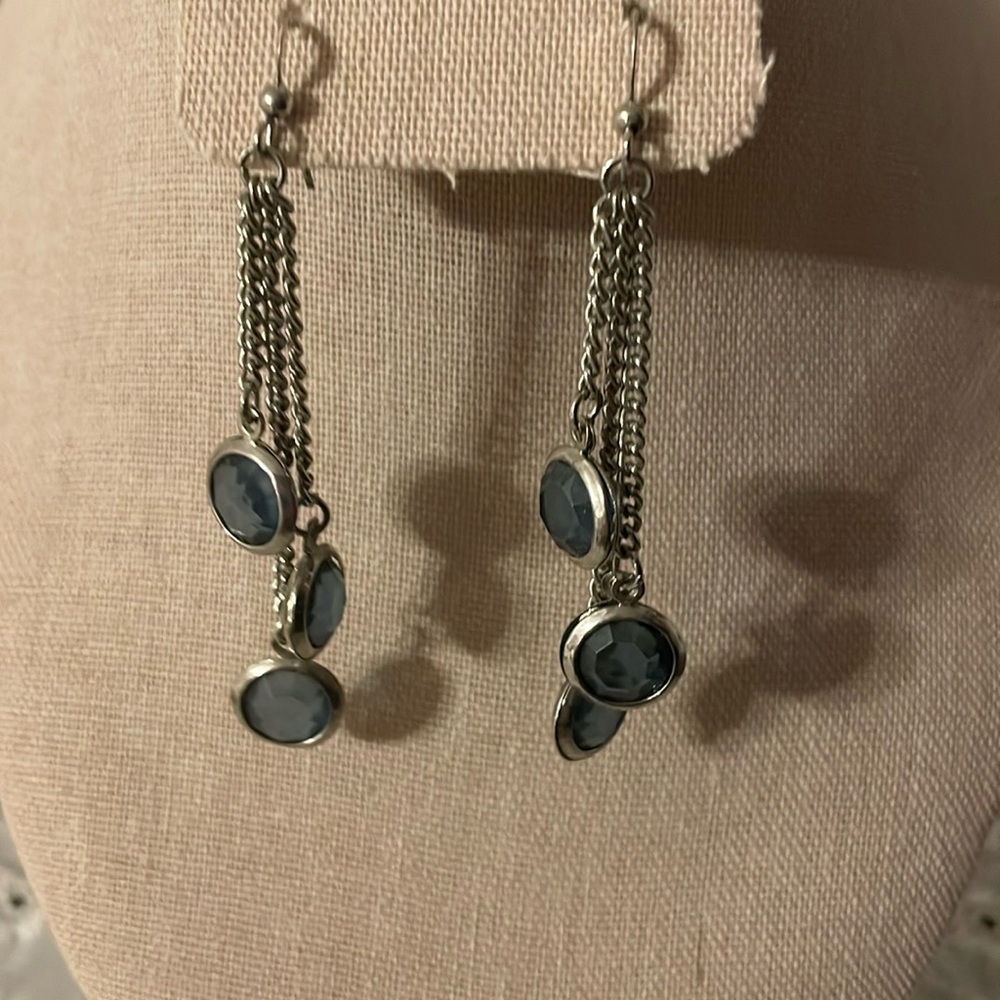 Drop earrings